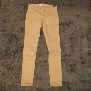 Hollister Tan Super Skinny Jeans 3R